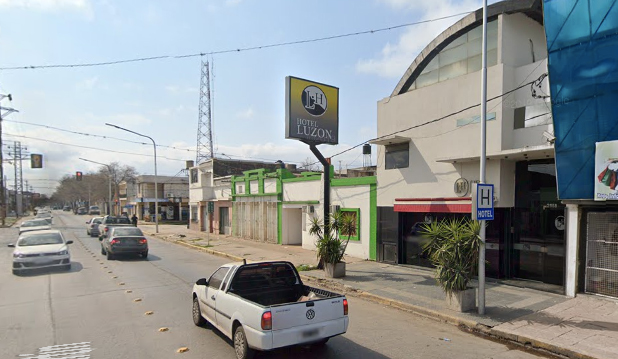 Coronavirus: 15 extranjeros que trabajan en Puerto San Martín fueron hospedados en un hotel de San Lorenzo Coronavirus: 15 extranjeros que trabajan en Puerto San Martín fueron hospedados en un hotel de San Lorenzo